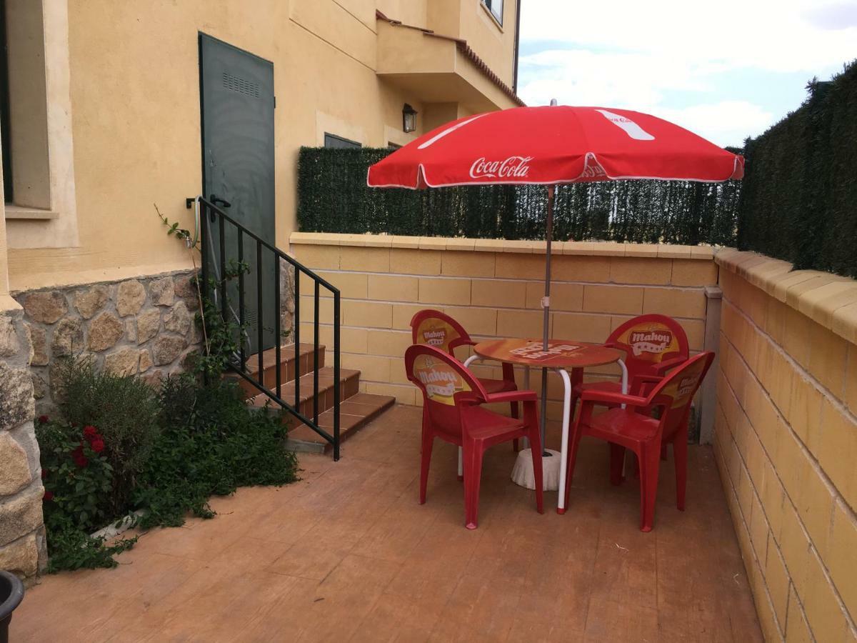Chalet Pradonavas Navas de San Antonio Zewnętrze zdjęcie